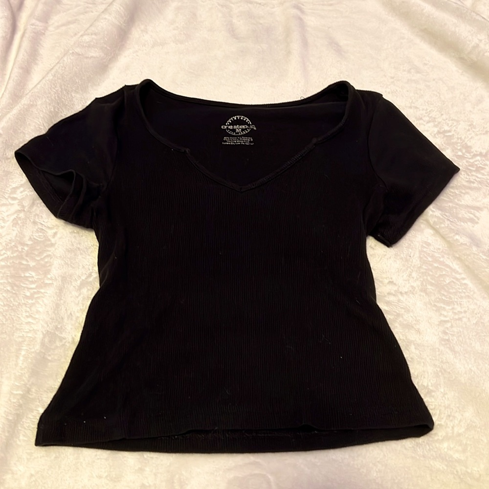 Cute black tshirt